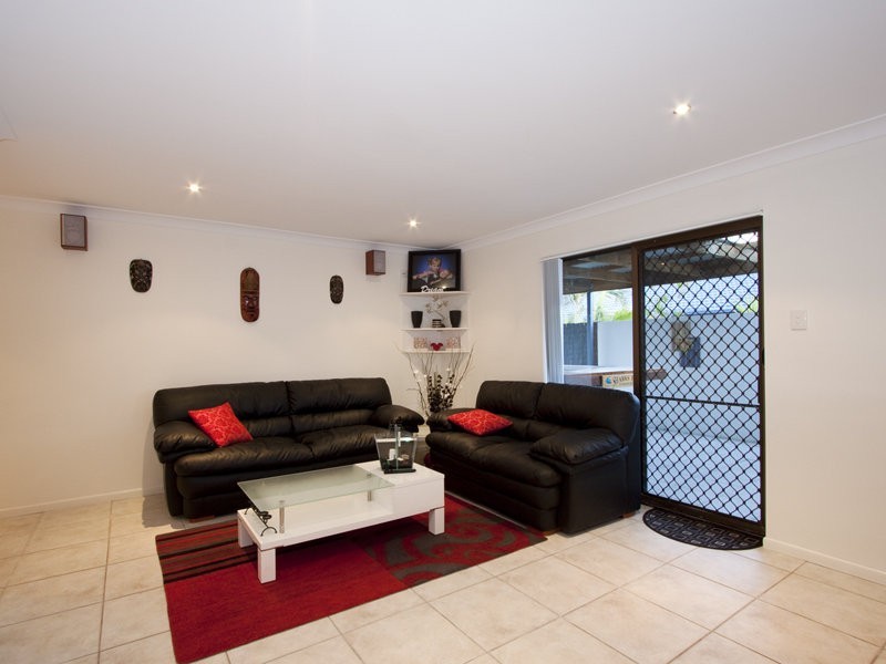 21 Kookaburra Crescent, Bokarina QLD 4575