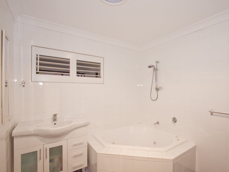 21 Kookaburra Crescent, Bokarina QLD 4575