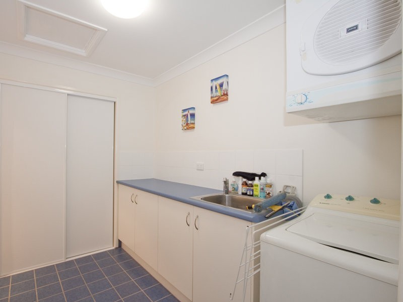 21 Kookaburra Crescent, Bokarina QLD 4575