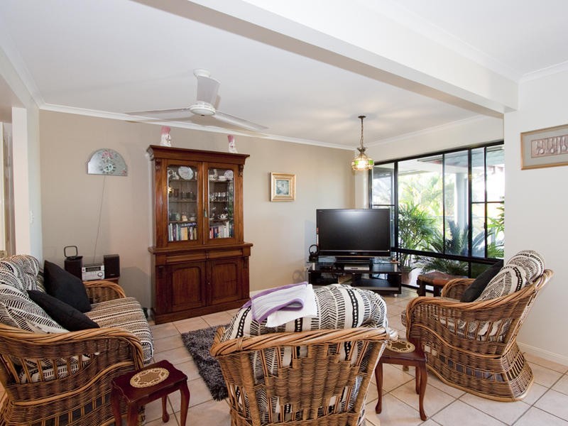 6 Silver-Gull Close, Wurtulla QLD 4575