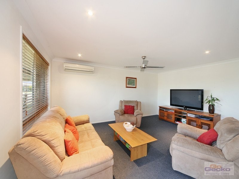 12 Heatherdale Court, Little Mountain QLD 4551