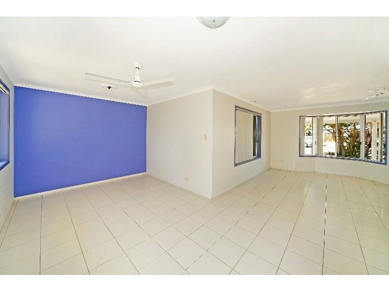 7 Yaringa Avenue, Buddina QLD 4575