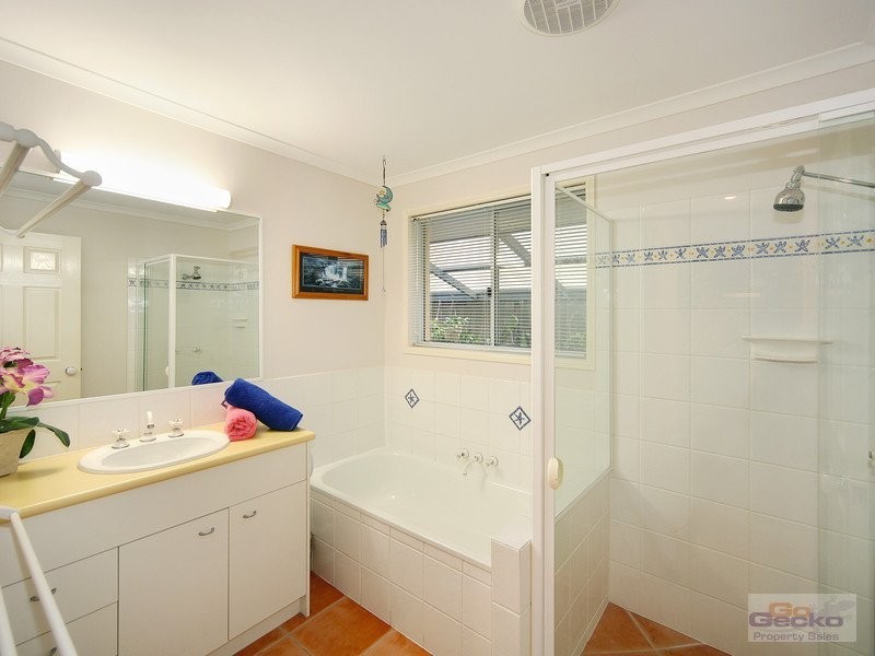 7 Highclare Court, Little Mountain QLD 4551