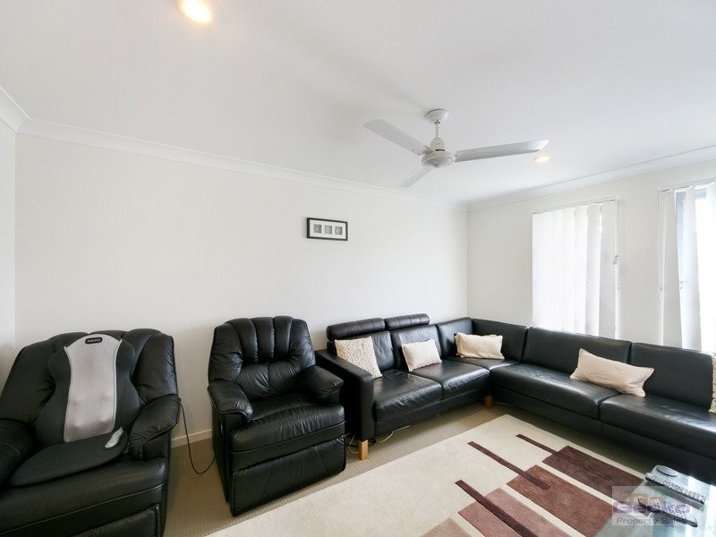 12 Riverstone Crescent, Little Mountain QLD 4551
