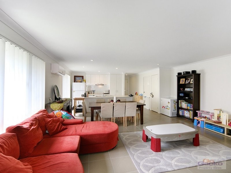 12 Riverstone Crescent, Little Mountain QLD 4551