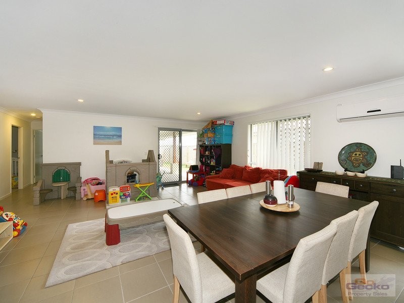 12 Riverstone Crescent, Little Mountain QLD 4551