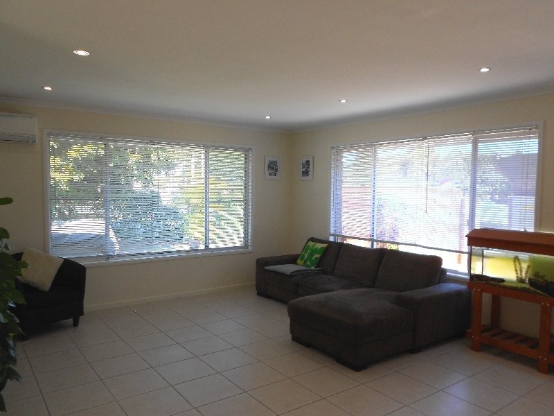 576 Nicklin Way, Wurtulla QLD 4575