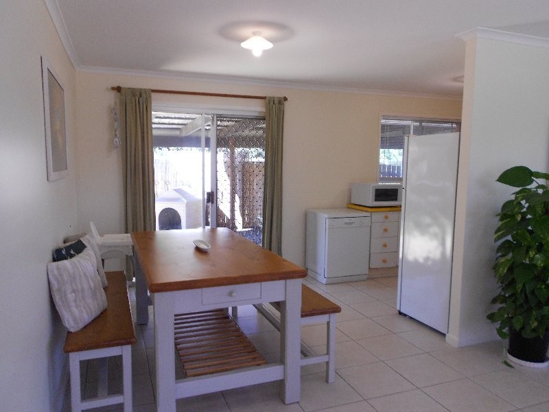 576 Nicklin Way, Wurtulla QLD 4575