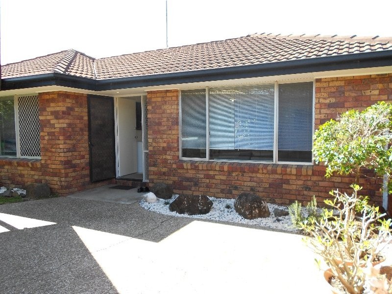 576 Nicklin Way, Wurtulla QLD 4575