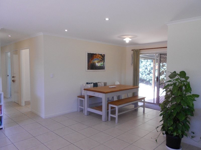 576 Nicklin Way, Wurtulla QLD 4575