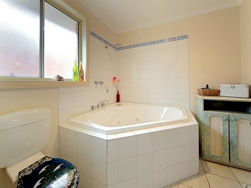 10 Watermark Way, Point Cook VIC 3030