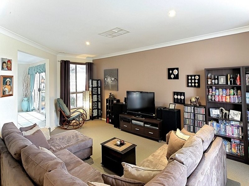 10 Watermark Way, Point Cook VIC 3030