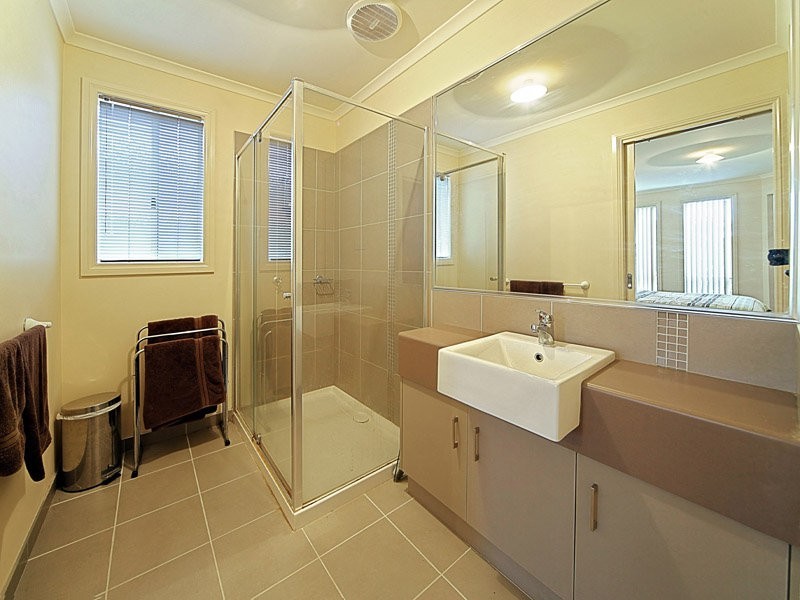 11 Gosford Rd, Wyndham Vale VIC 3024