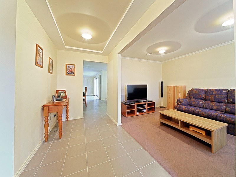 11 Gosford Rd, Wyndham Vale VIC 3024