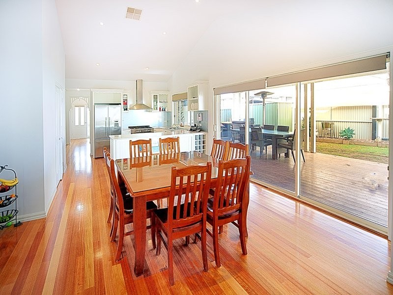 22 Goodenia Way, Caroline Springs VIC 3023