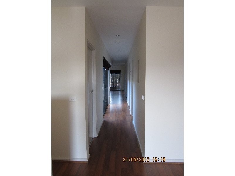 2-35 Jade Way, Hillside VIC 3037