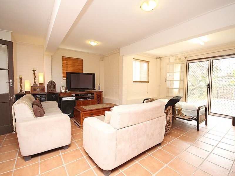 16 Coulter Crescent, Northgate QLD 4013