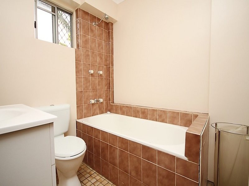 16 Coulter Crescent, Northgate QLD 4013