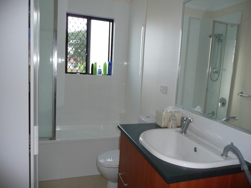 8/3 Railway Parade, Nundah QLD 4012