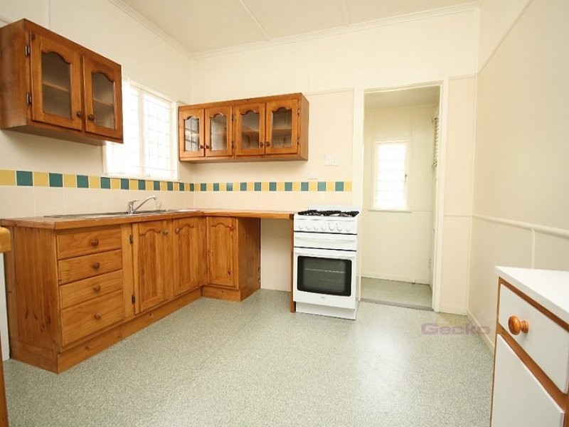 74 Pateena Street, Stafford QLD 4053