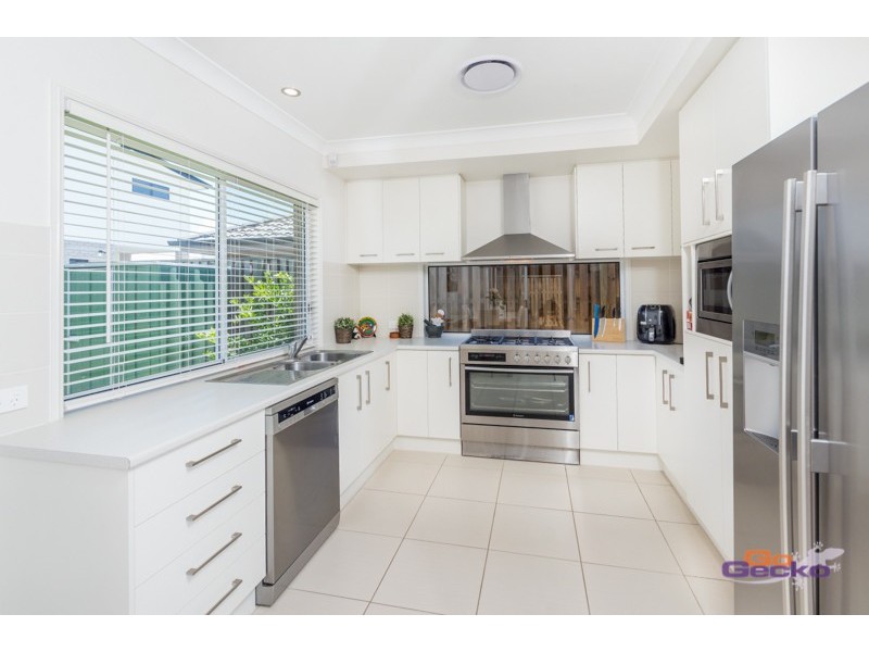 44 Flinders Circuit, Fitzgibbon QLD 4018