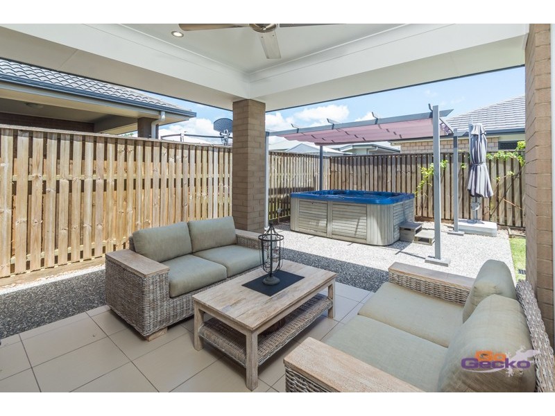 44 Flinders Circuit, Fitzgibbon QLD 4018