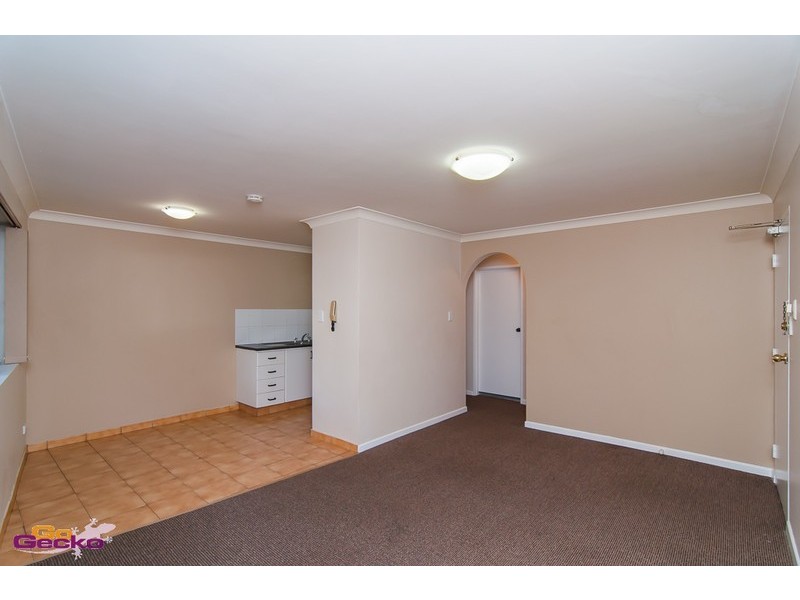 2/11 Kidston Terrace, Chermside QLD 4032