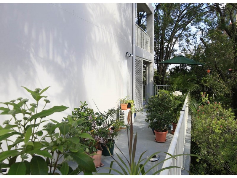 1/5 Whytecliffe Street, Albion QLD 4010