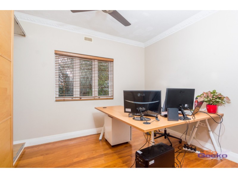 213 Shaw Road, Wavell Heights QLD 4012