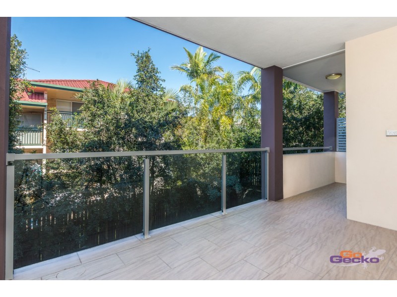 2/42 Rode Road, Wavell Heights QLD 4012