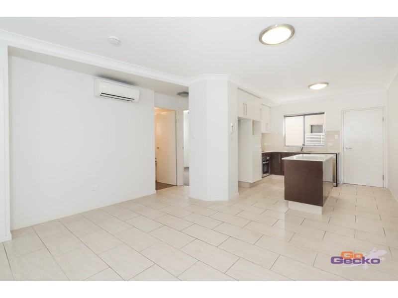 2/42 Rode Road, Wavell Heights QLD 4012