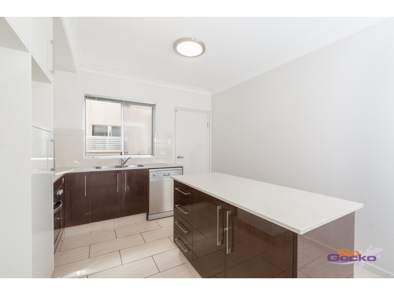 2/42 Rode Road, Wavell Heights QLD 4012