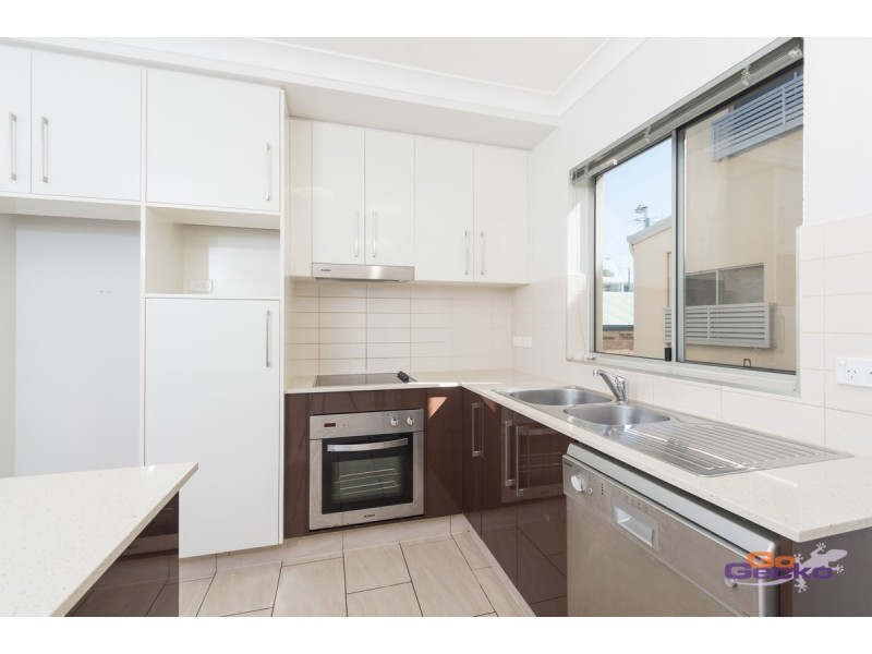 2/42 Rode Road, Wavell Heights QLD 4012