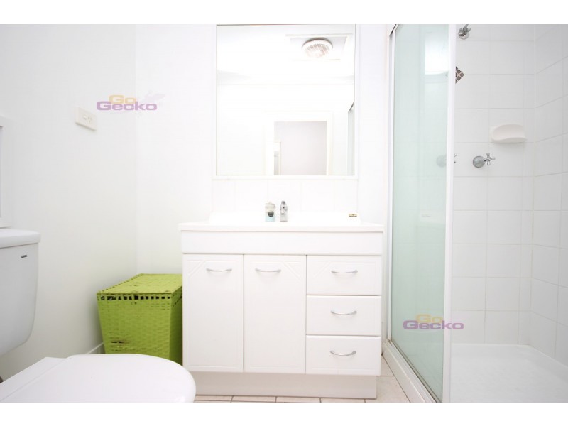 9/11 London Street, Nundah QLD 4012