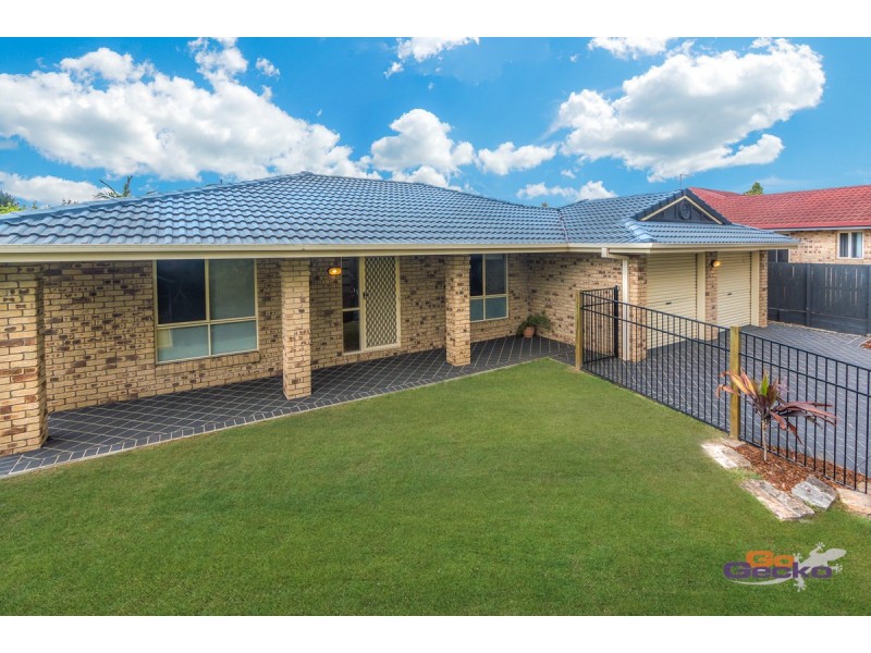 13 Morgan Road, Albany Creek QLD 4035