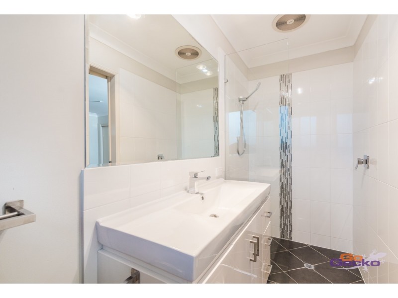 13 Morgan Road, Albany Creek QLD 4035