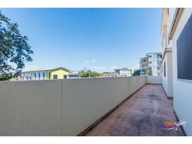 2/3 Amisfield Avenue, Nundah QLD 4012