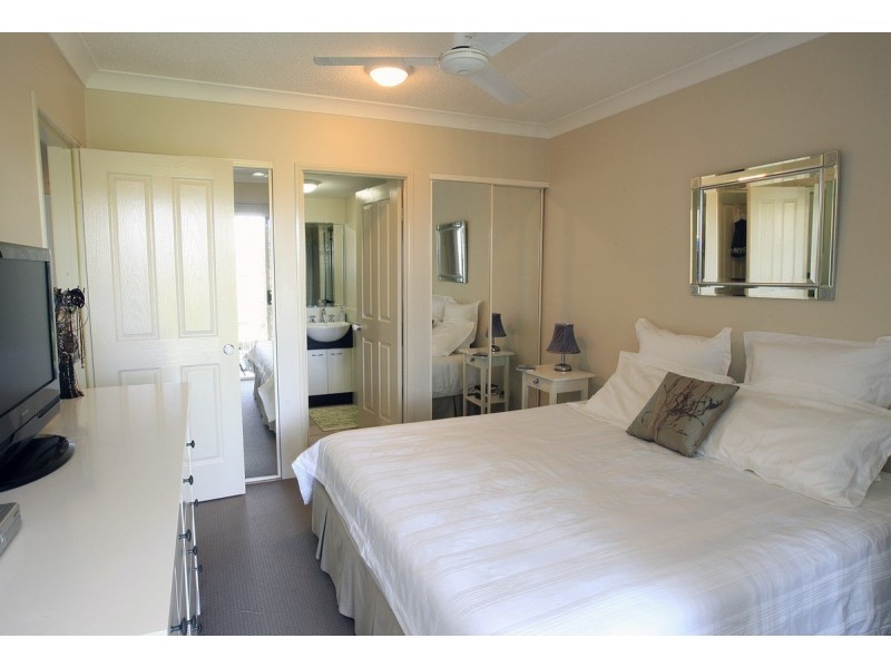 1/5 Whytecliffe Street, Albion QLD 4010