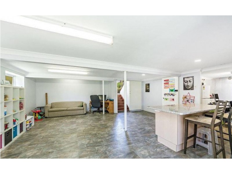 18 Gable Street, Stafford Heights QLD 4053