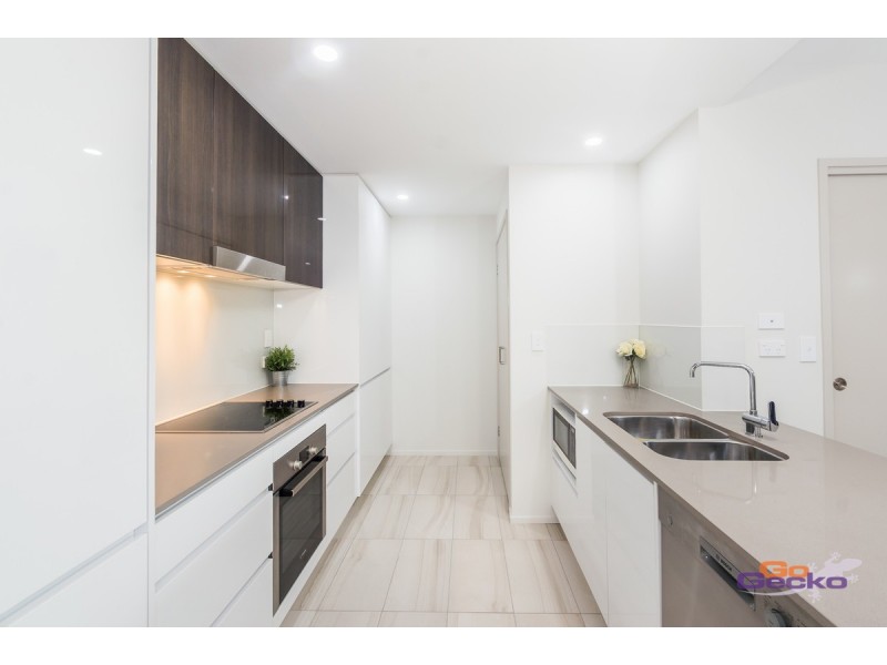 406/8 Hunt Street, Hamilton QLD 4007