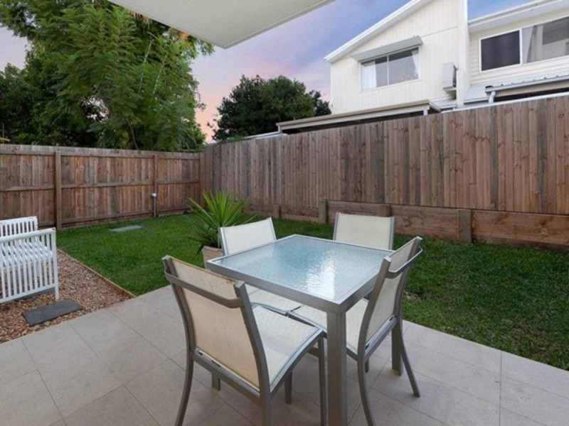 1/32 Windsor Street, Hamilton QLD 4007