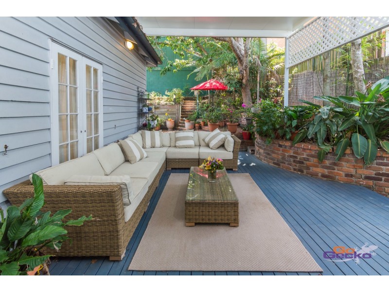 63 Gerler Street, Bardon QLD 4065