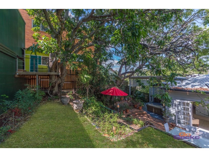 63 Gerler Street, Bardon QLD 4065