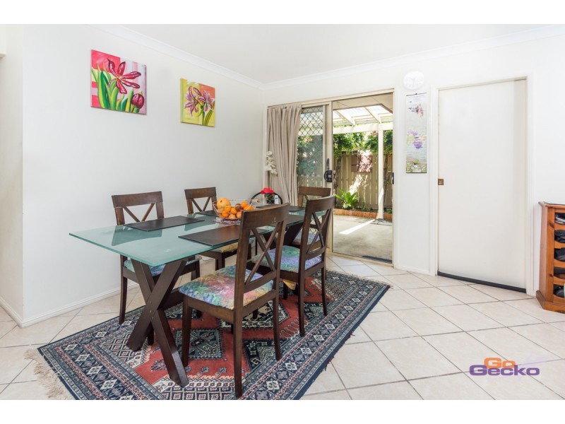 27 Manitoba Place, Wavell Heights QLD 4012