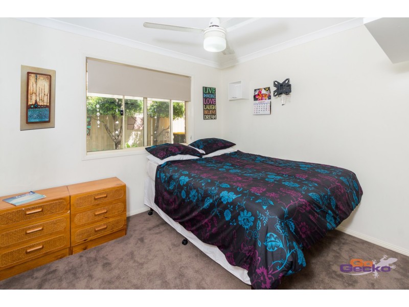 27 Manitoba Place, Wavell Heights QLD 4012