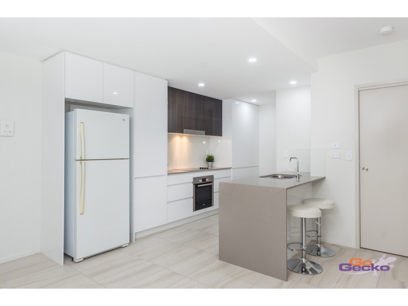 406/8 Hunt Street, Hamilton QLD 4007