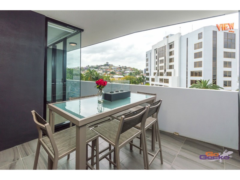406/8 Hunt Street, Hamilton QLD 4007