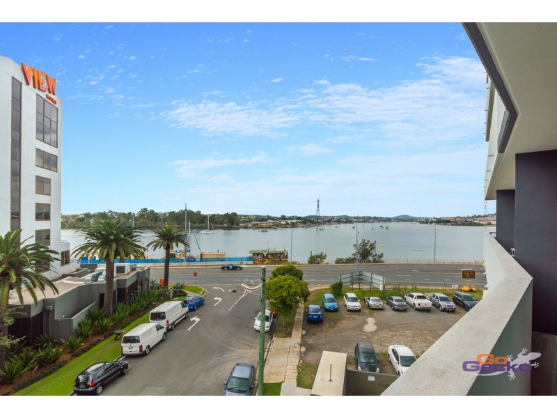 406/8 Hunt Street, Hamilton QLD 4007