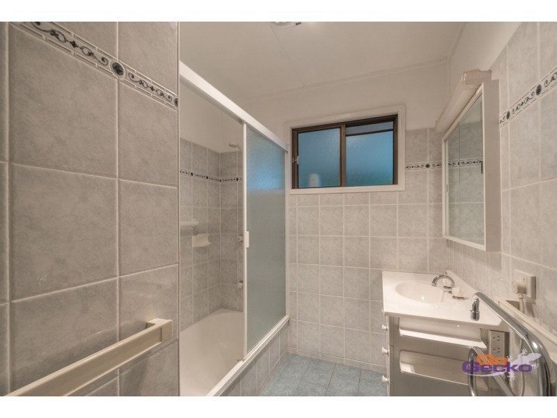 11 Marford Street, Chermside West QLD 4032