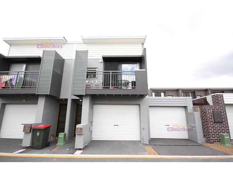 8 Tomaree Lane, Fitzgibbon QLD 4018